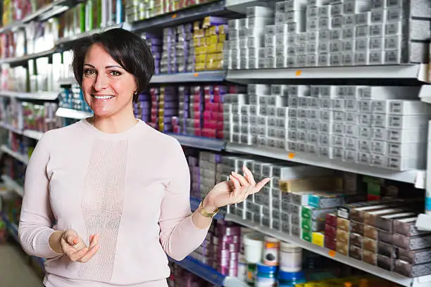 Retailer Dye Removal Pledges: What 2026‑2027 Deadlines Mean for Food Manufacturers